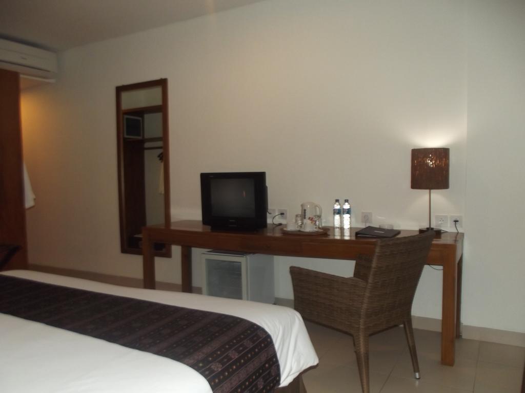 Luwansa Beach Hotel Labuan Bajo Eksteriør billede