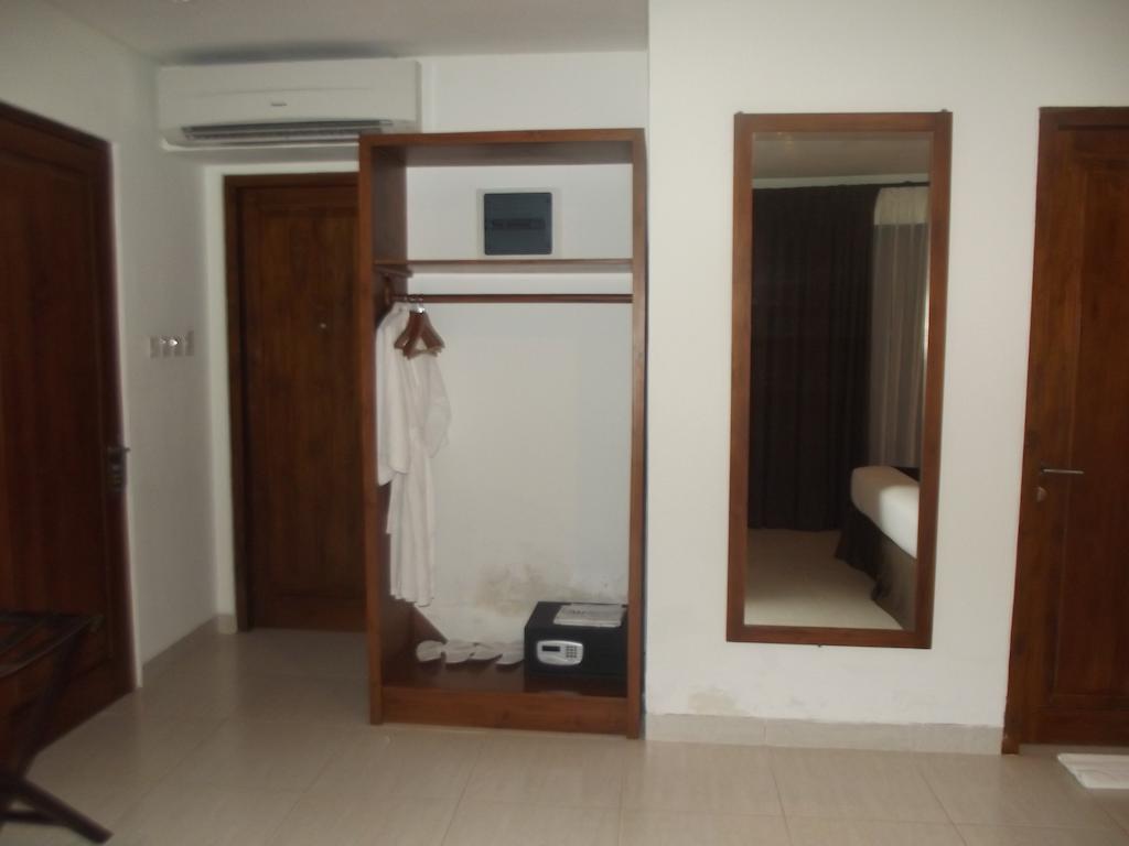 Luwansa Beach Hotel Labuan Bajo Eksteriør billede