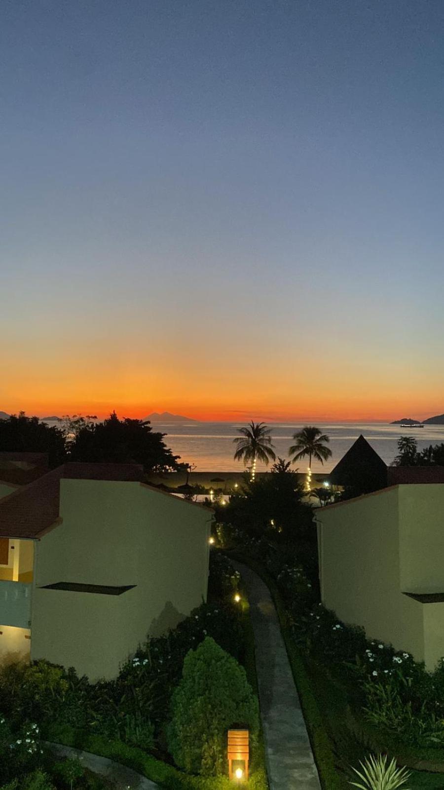 Luwansa Beach Hotel Labuan Bajo Eksteriør billede