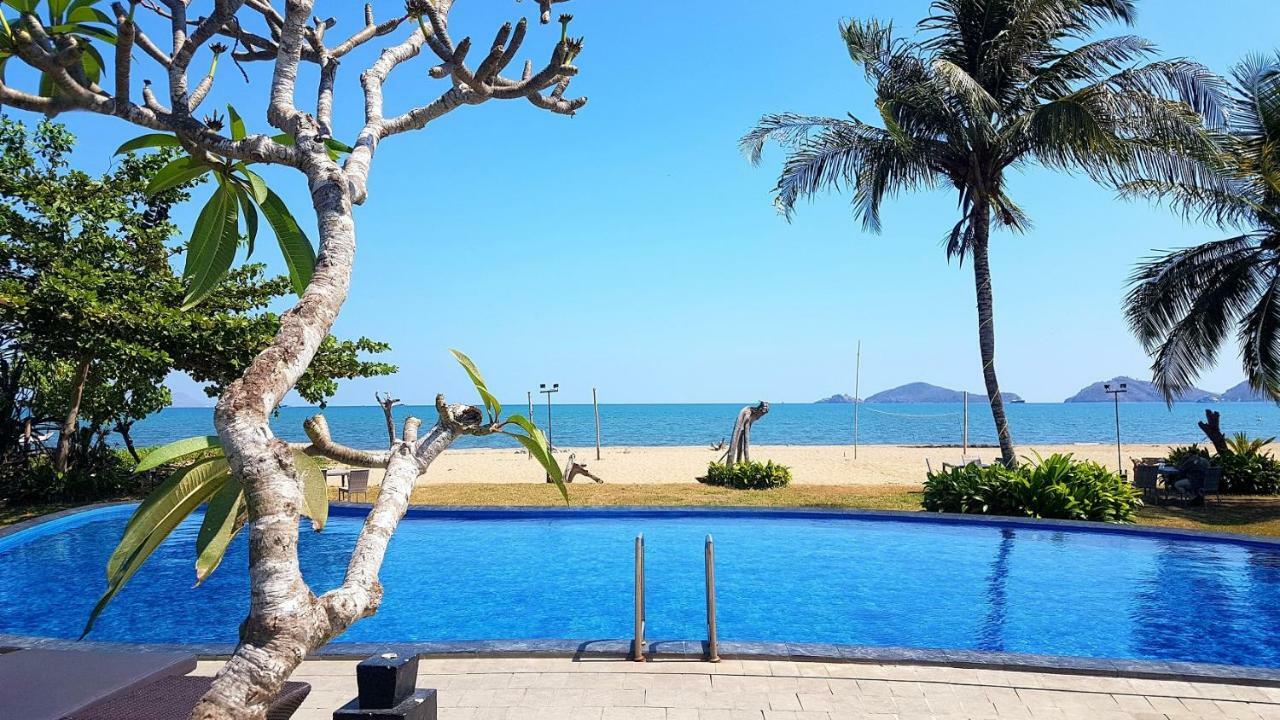 Luwansa Beach Hotel Labuan Bajo Eksteriør billede