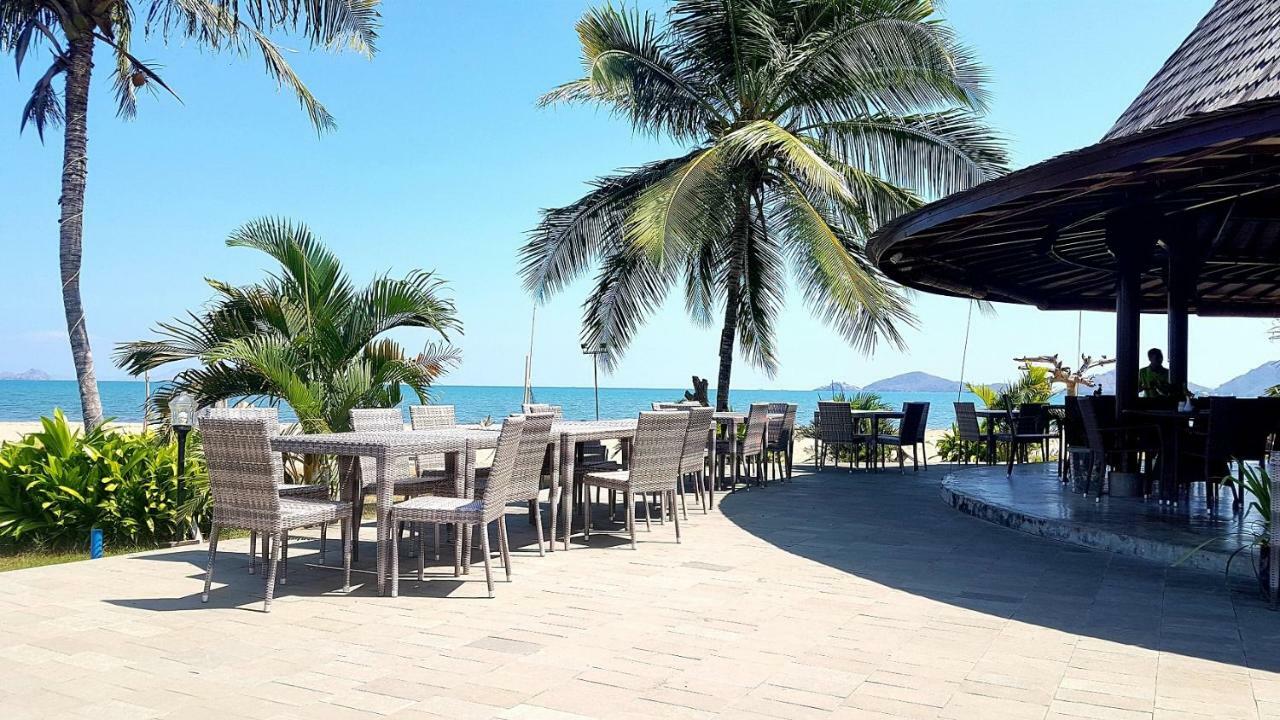 Luwansa Beach Hotel Labuan Bajo Eksteriør billede